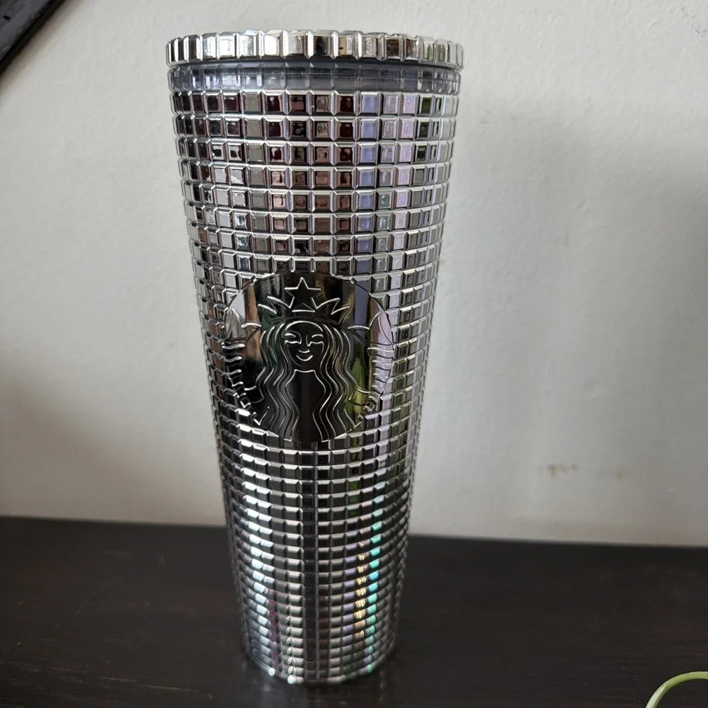 24oz Starbucks 2023 Holiday Christmas‎ Mirror Silver Grid Tumbler Venti Cold Cup